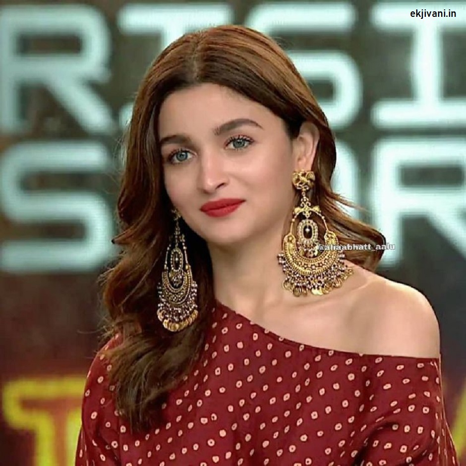 Alia Bhatt Biography in Hindi