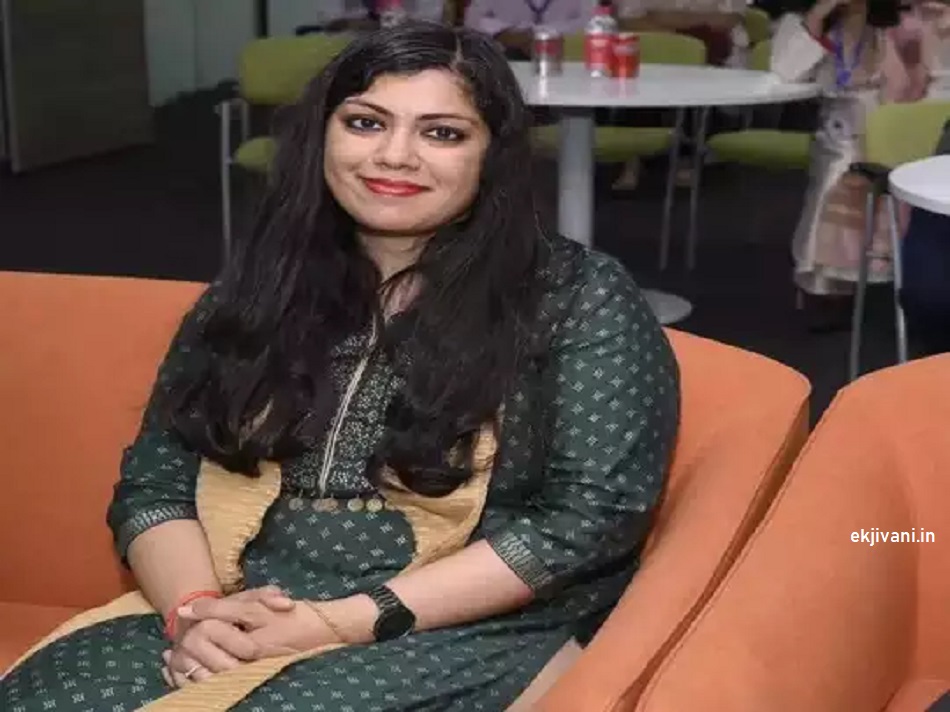 Medha Roopam IAS Biography In Hindi