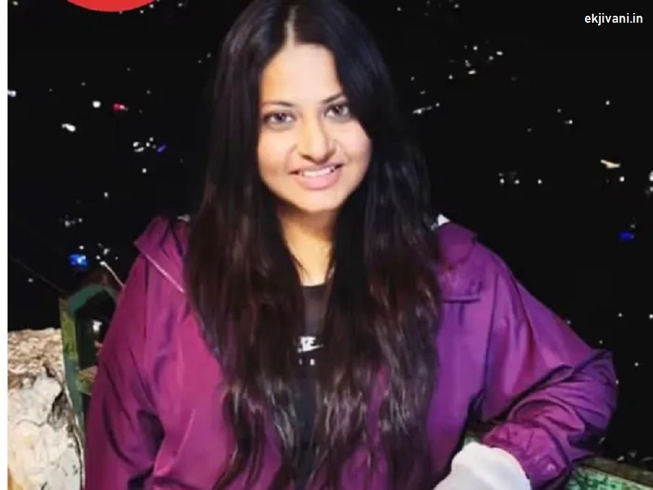 IAS Pooja Khedkar Biography in Hindi